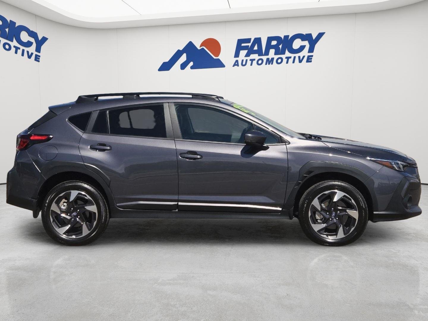 Used 2025 Magnetite Gray Metallic Subaru Limited image 4