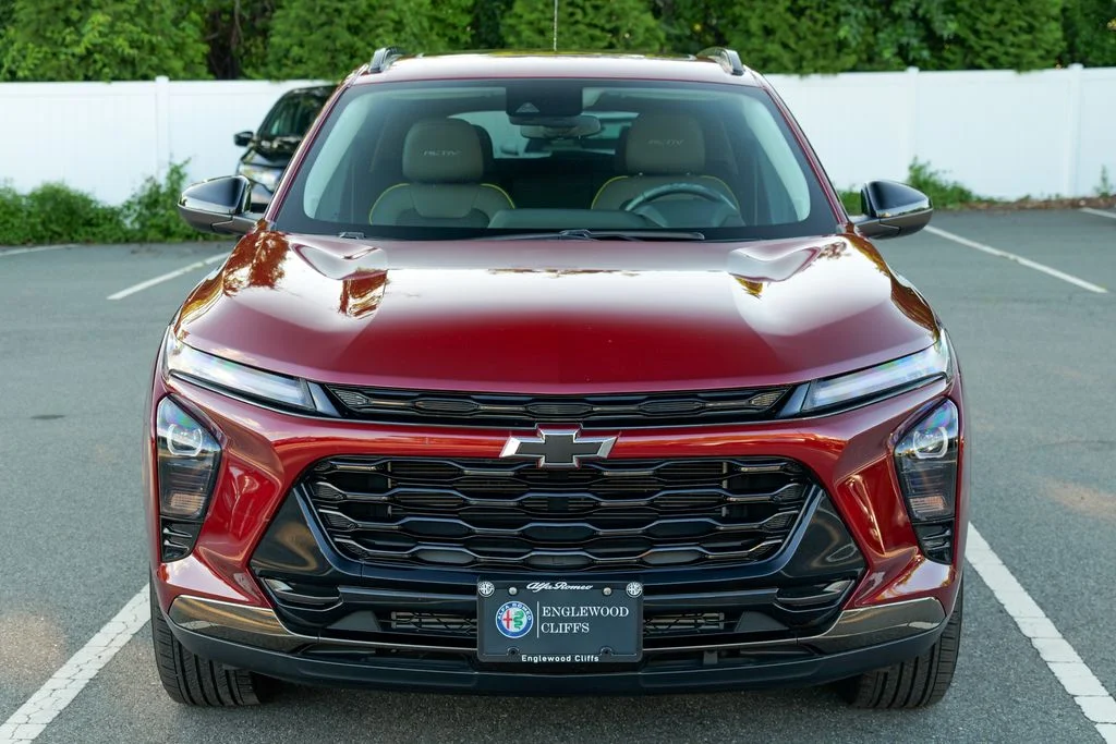 Used 2024 Crimson Metallic Chevrolet ACTIV image 2