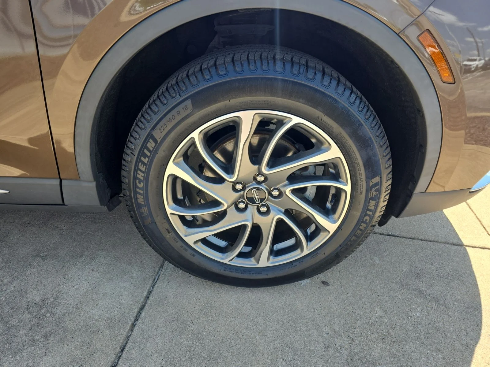 Used 2022 Smoke Metallic Lincoln Standard image 29