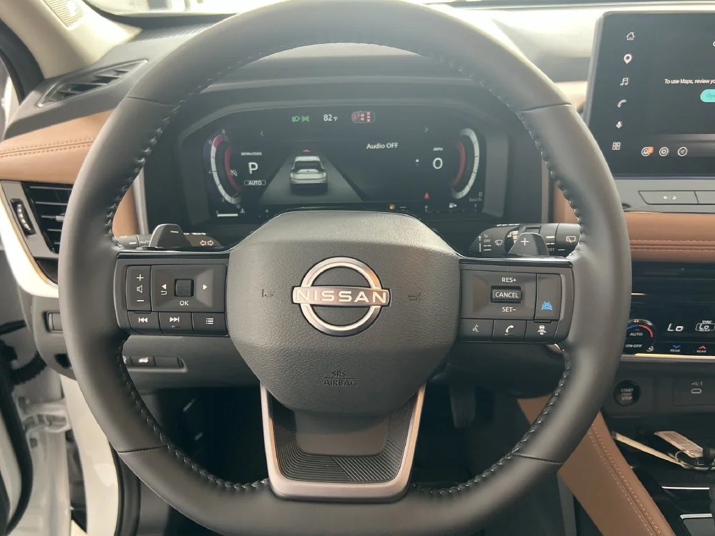New 2026 White/off-white Nissan Platinum image 11