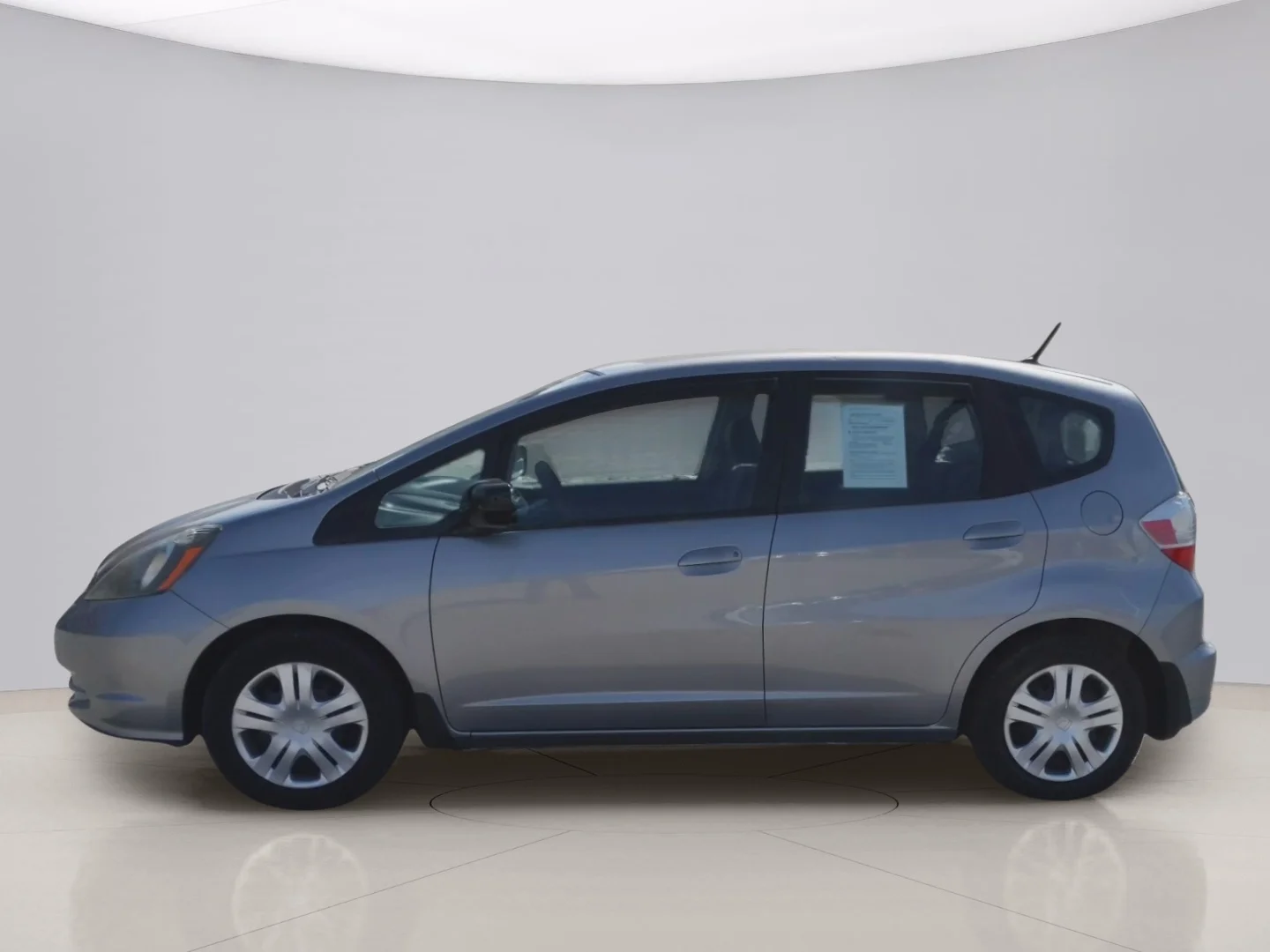 Used 2010 White Honda SUV image 2
