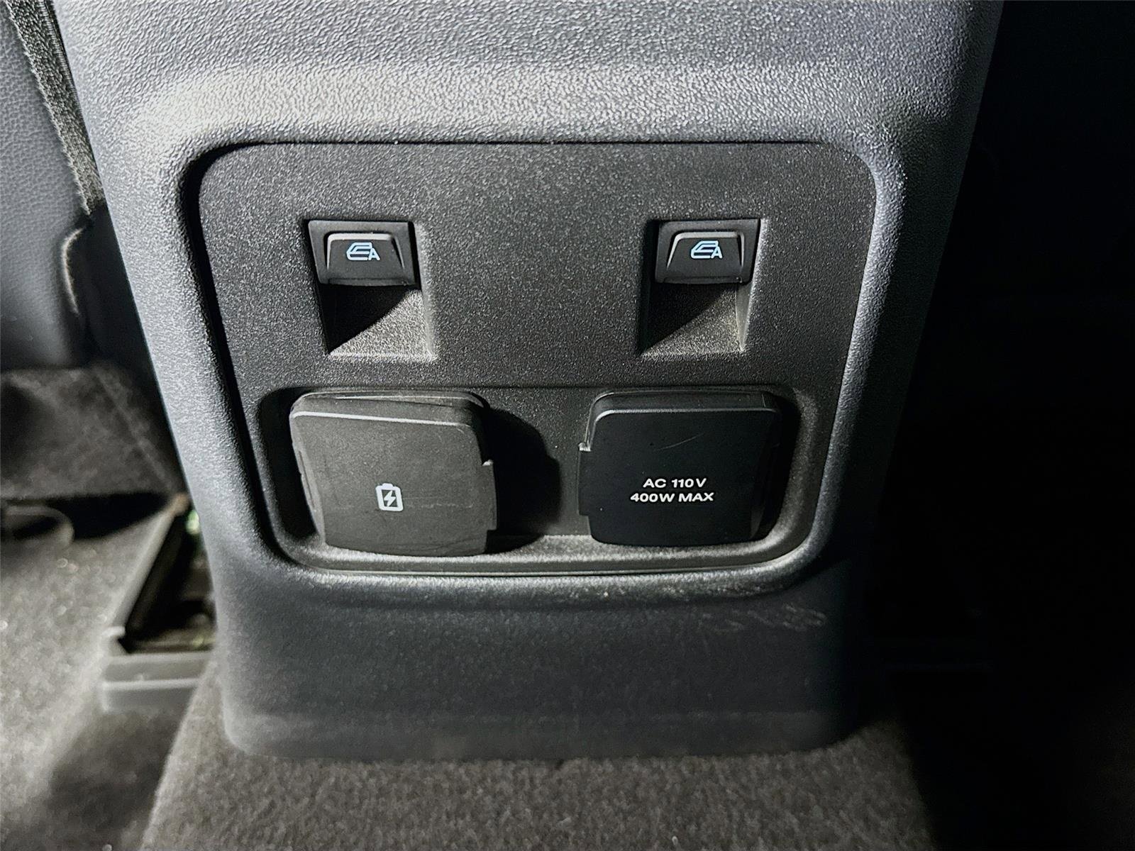 Used 2022 Shadow Black Ford Wildtrak image 25
