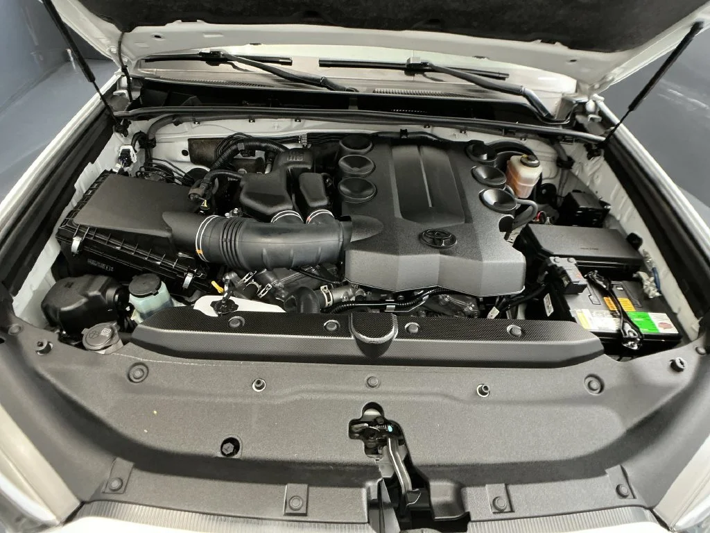 Used 2022 White Toyota SR5 image 32
