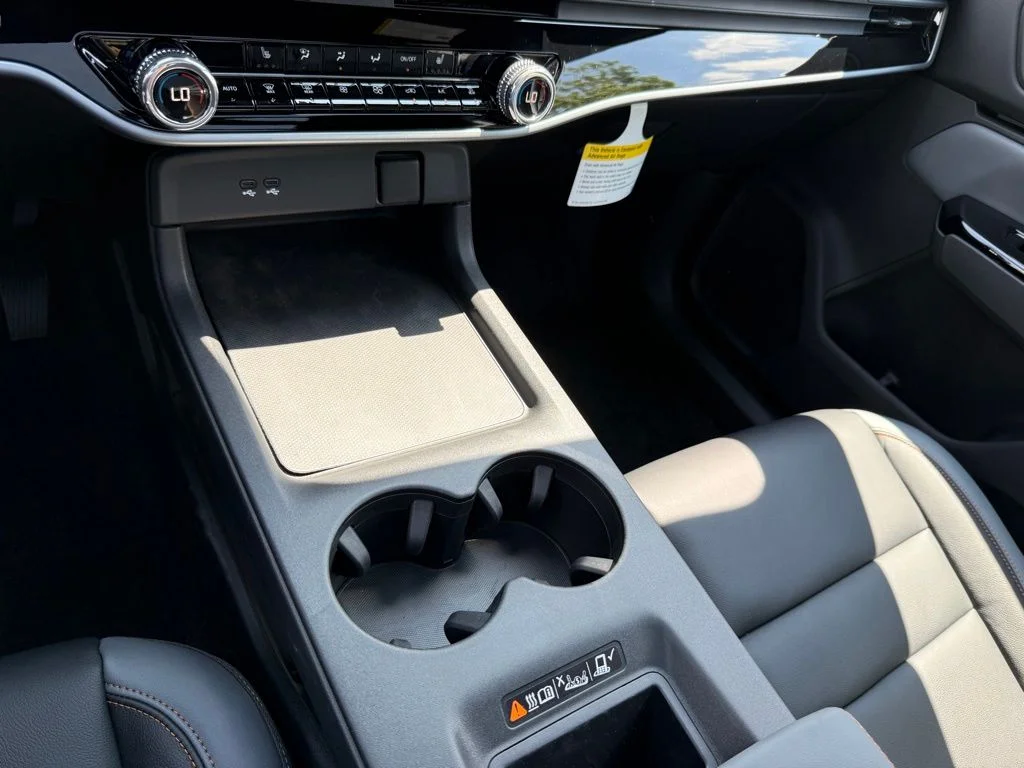 New 2026 Sonic Gray Pearl Honda Touring image 22
