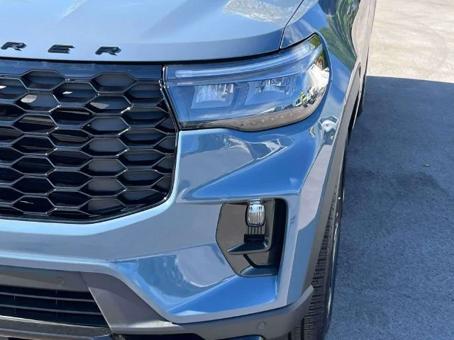 New 2026 Vapor Blue Metallic Ford ST-Line image 9
