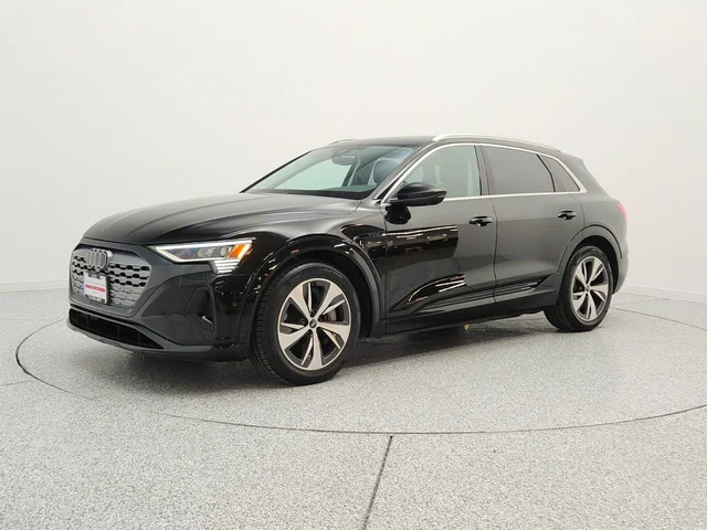 2024 Audi Q8 e-tron Premium Plus