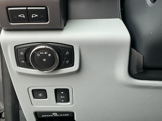 Used 2022 Gray Ford Limited image 20