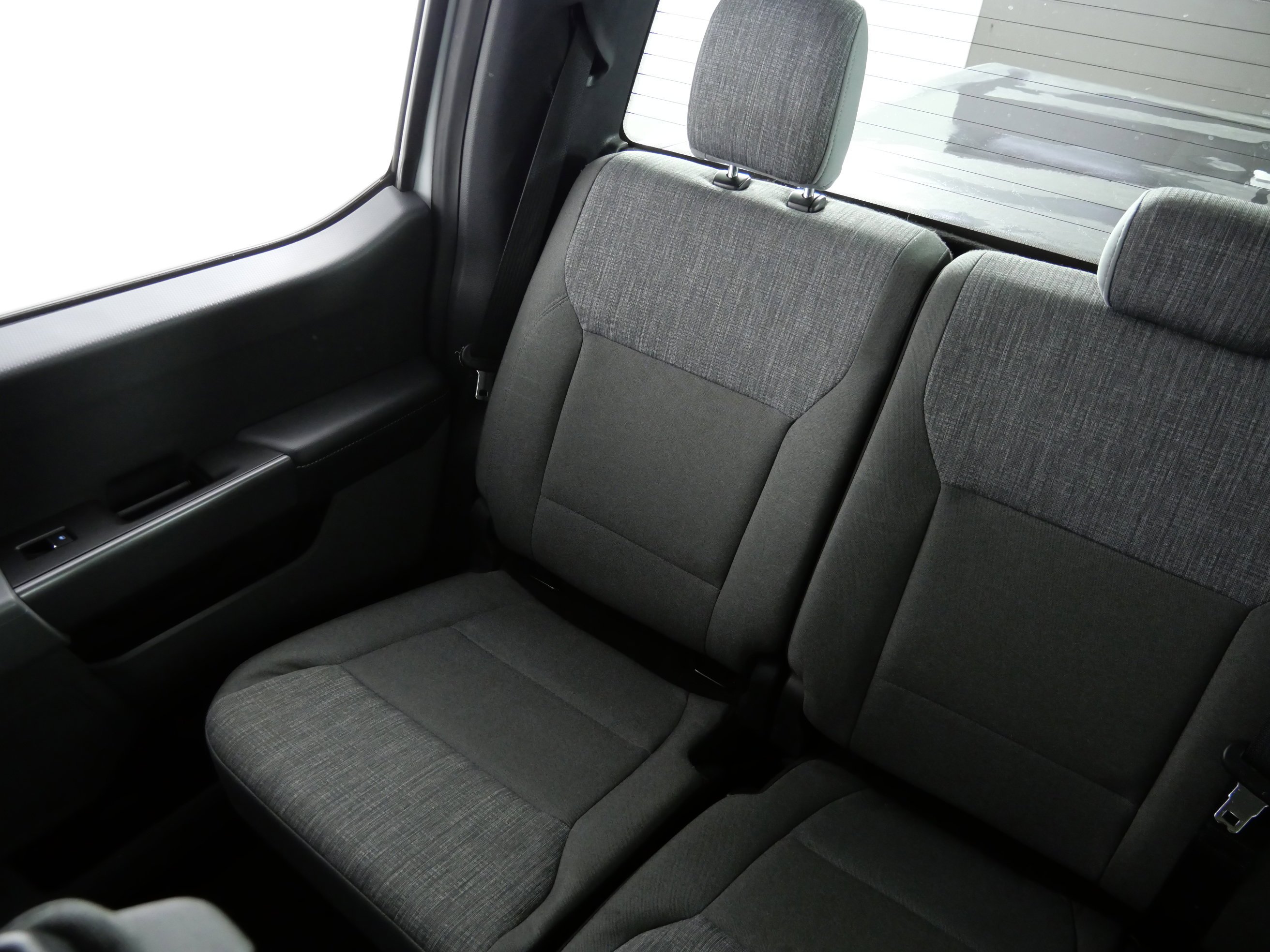 Used 2022 Oxford White Ford XLT image 13