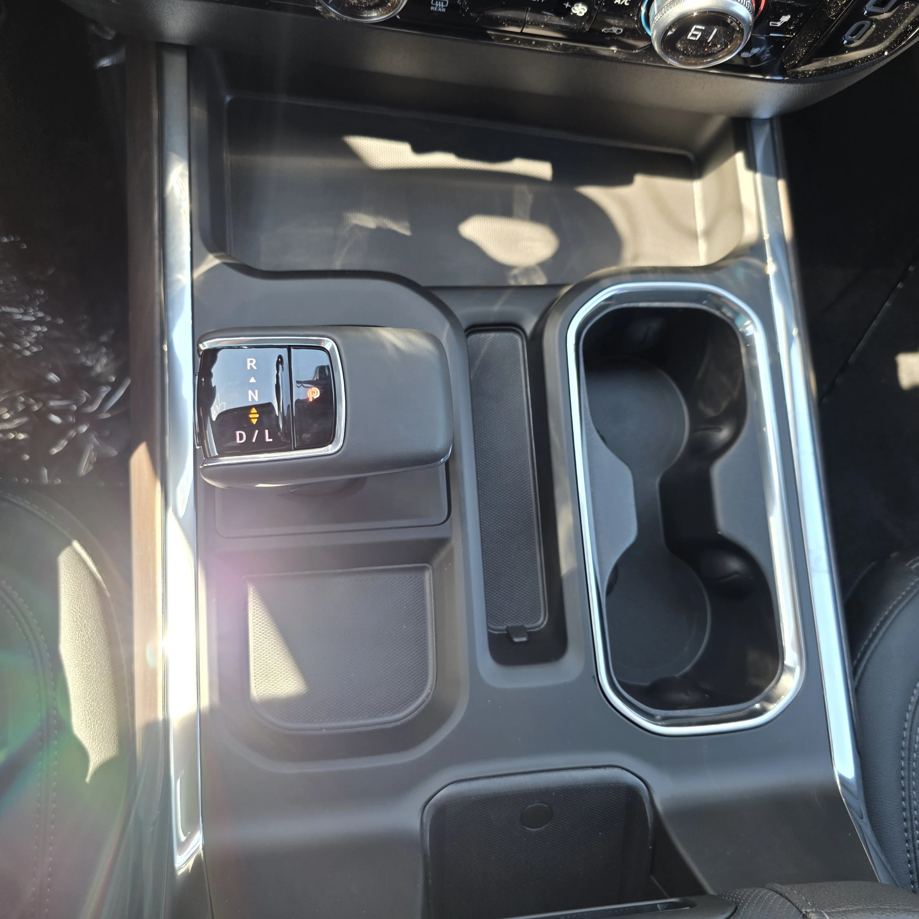 2026 GMC Sierra 1500 SLT - Photo 14
