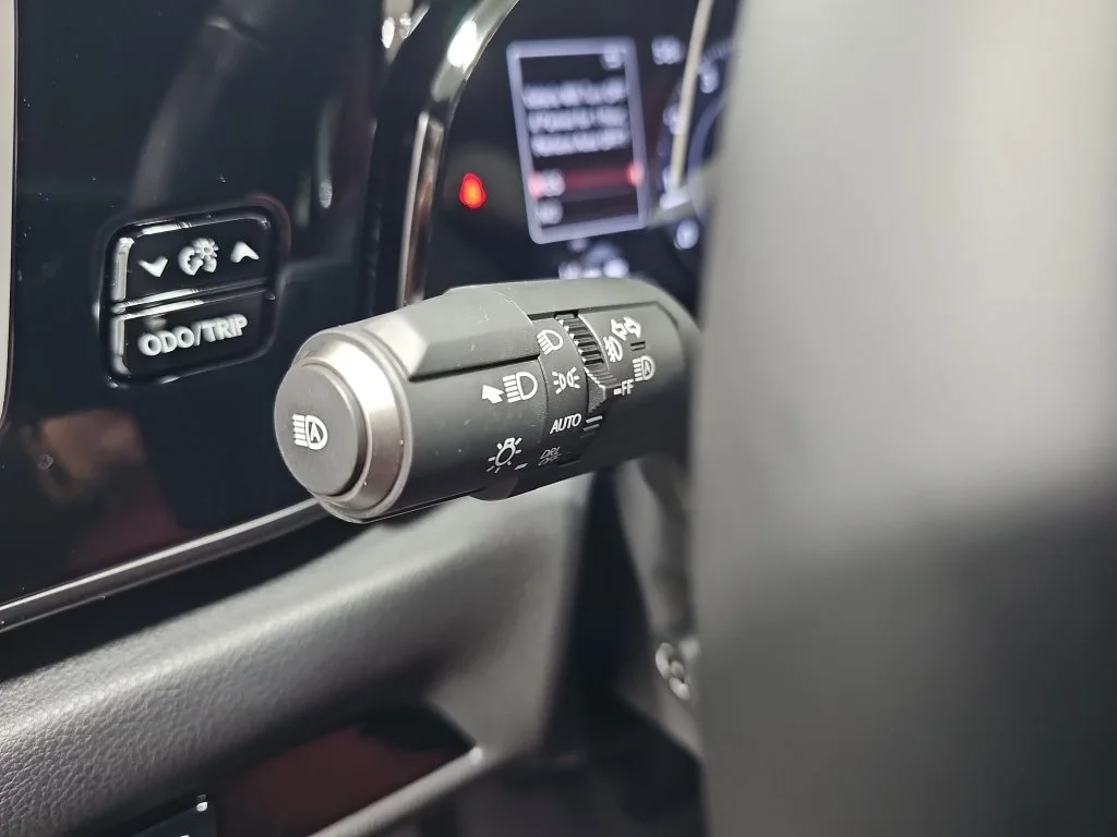 New 2026 Ultra White Lexus PREMIUM image 25