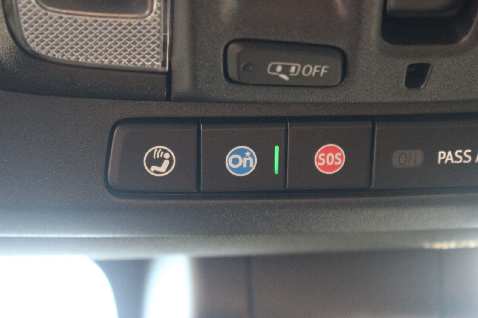 Used 2021 SUMMIT WHITE GMC AT4 image 34