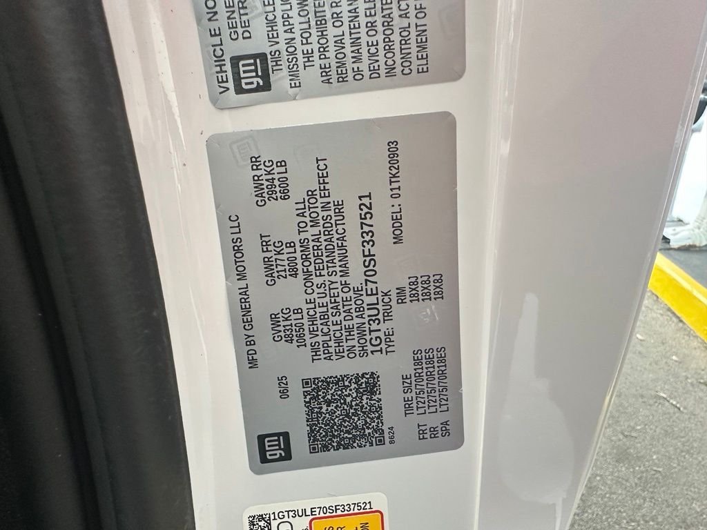 Used 2025 White GMC Pro image 32