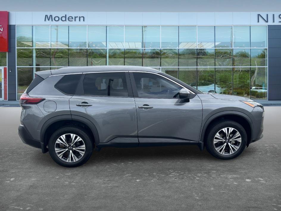 Used 2023 Gun Metallic Nissan SV image 4