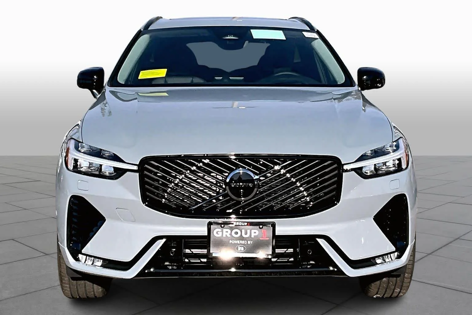 New 2026 Vapour Grey Volvo Ultra image 2