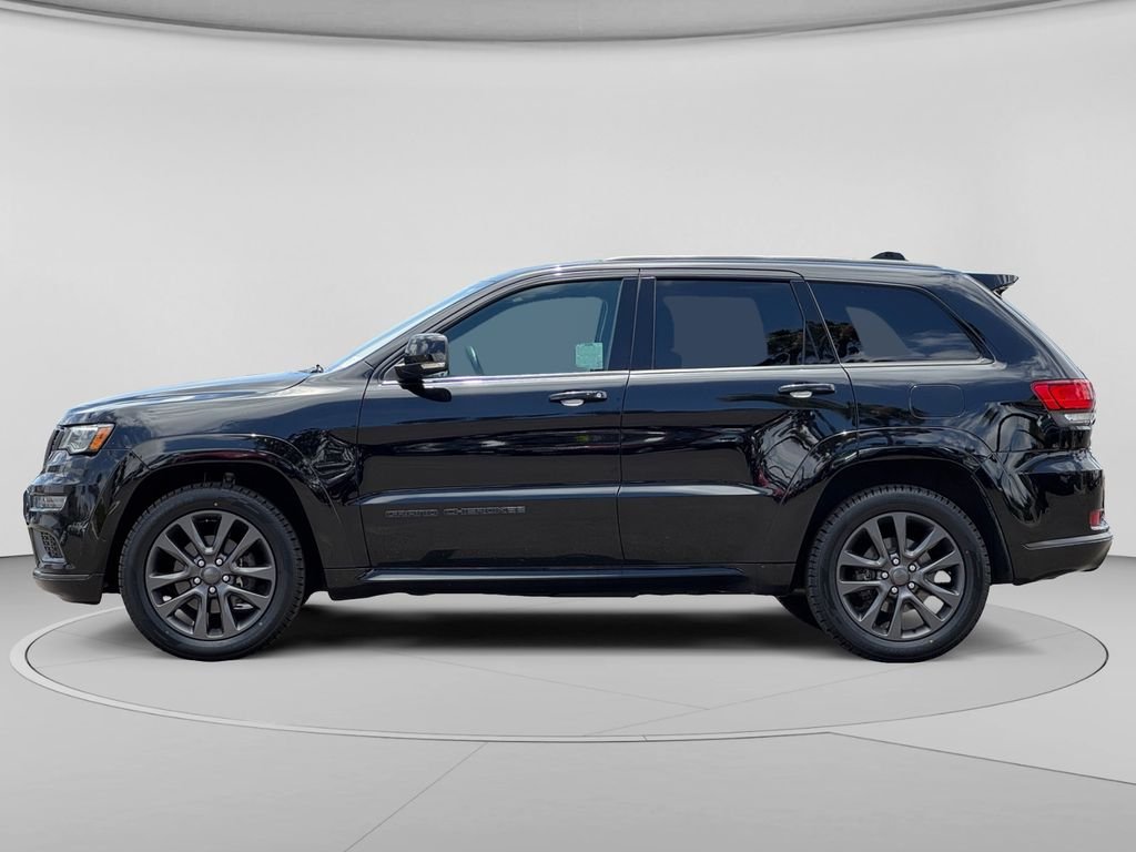 Used 2019 Diamond Black Jeep Overland image 8
