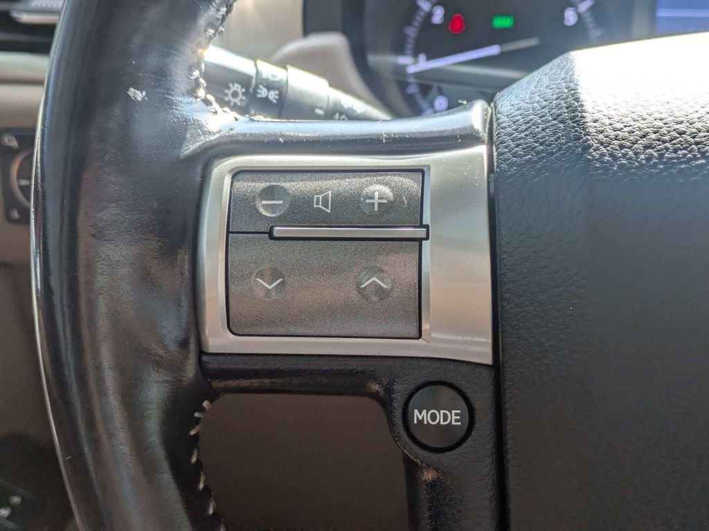 Used 2018 Gray Lexus 460 image 25