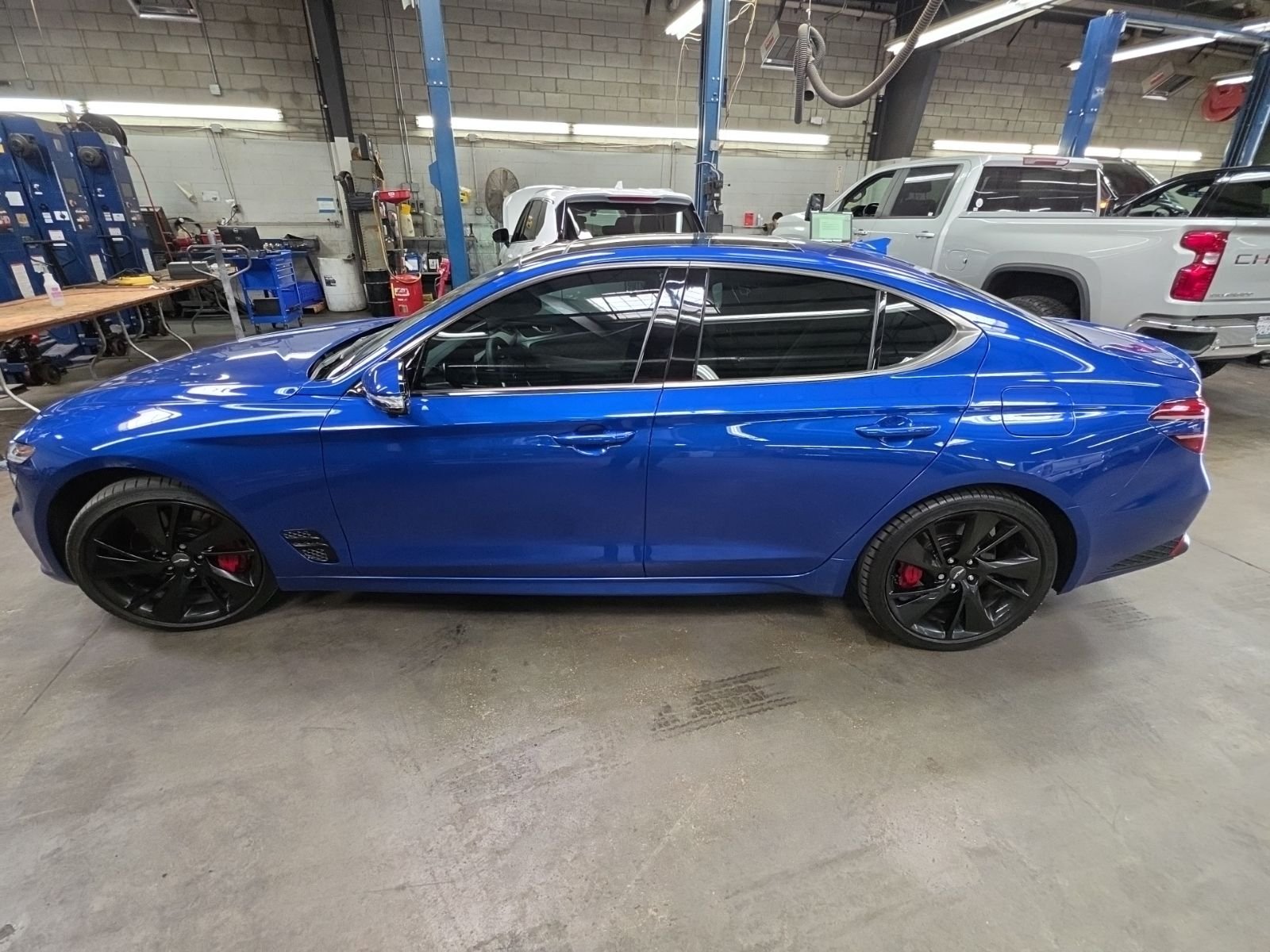 2023 Genesis G70 3.3T photo 2