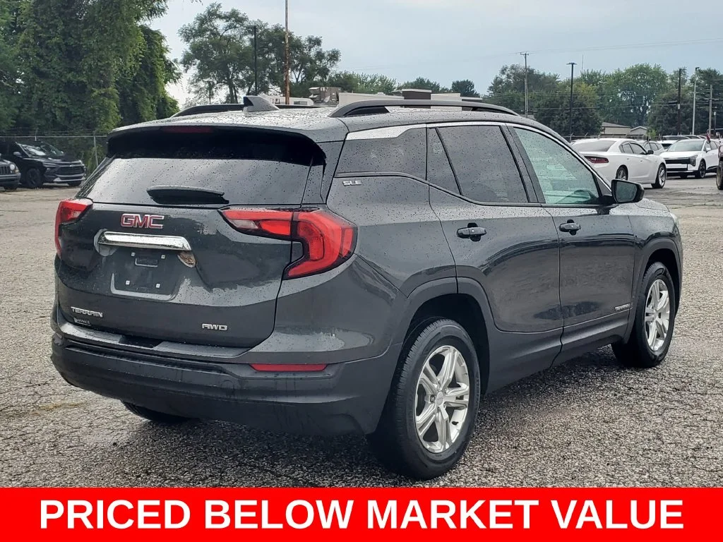 Used 2020 Gray GMC SLE image 3