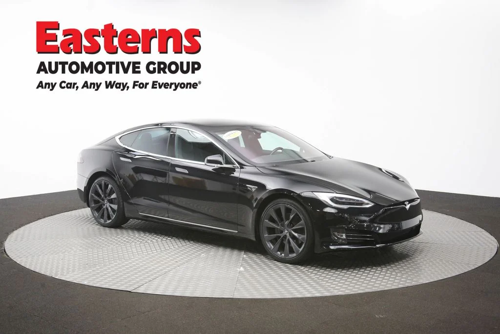 Used 2018 Black Tesla 75D image 47