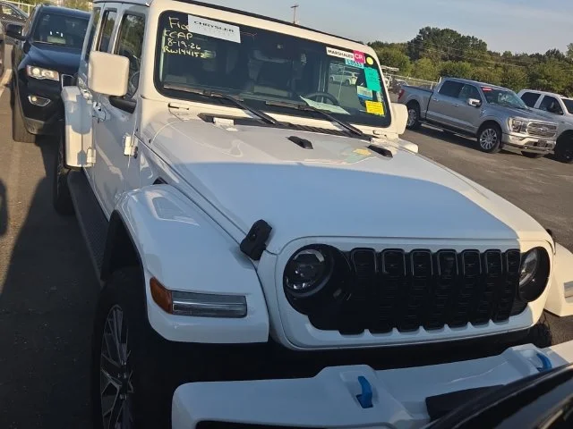 Used 2024 White Jeep High Altitude 4xe image 4
