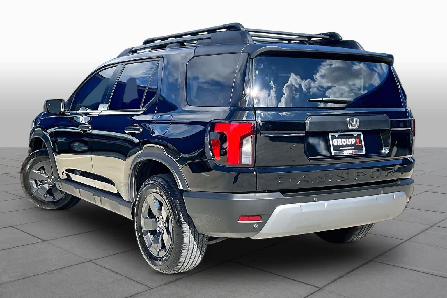Certified Used 2026 Crystal Black Pearl Honda RTL image 11