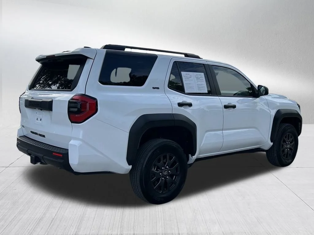 Used 2025 White Toyota SR5 image 5