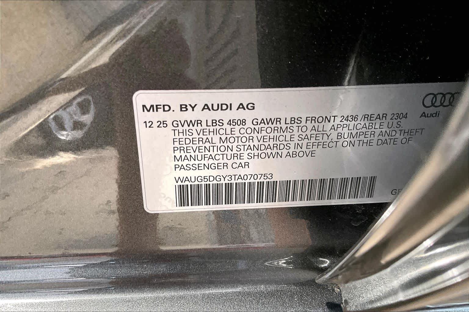 Used 2026 Daytona Gray Pearl Effect Audi  image 33