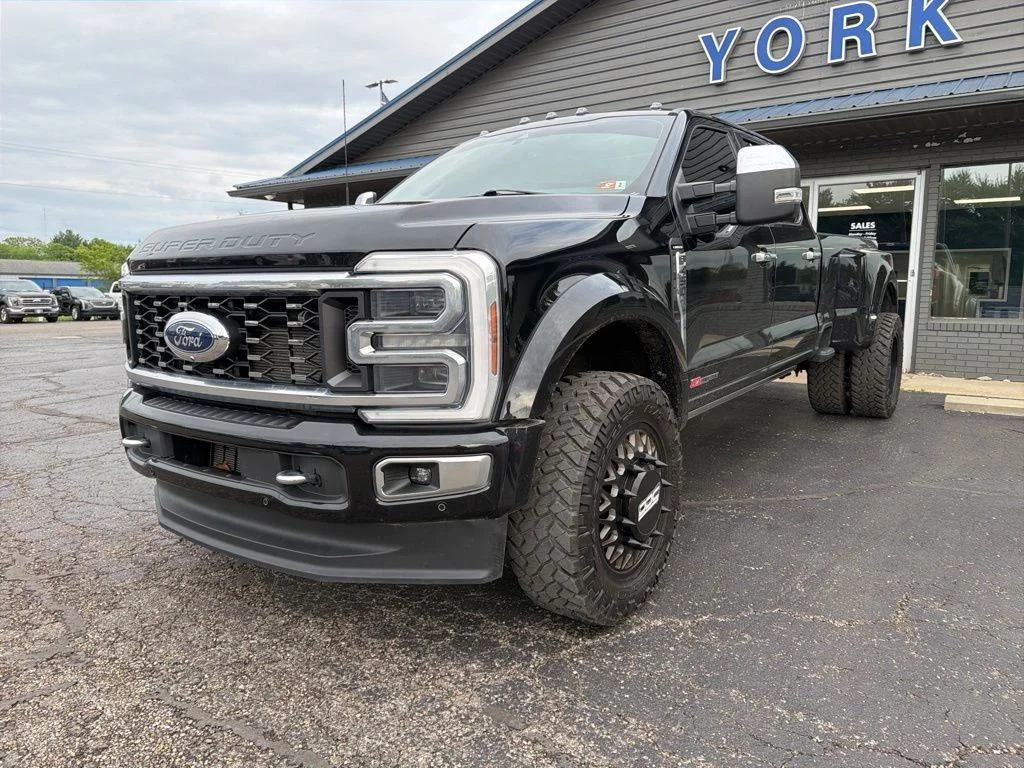 Used 2024 Black Ford Limited image 2