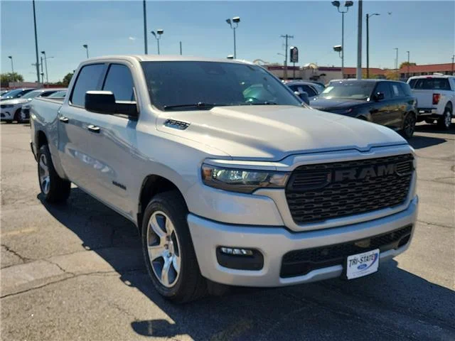 Used 2026 Silver Zynith RAM Tradesman 4x2 Crew Cab 144.5 in. WB image 5