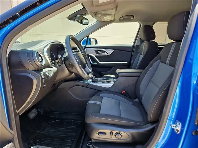 Used 2024 Blue Chevrolet LT w/2LT Front-Wheel Drive image 10