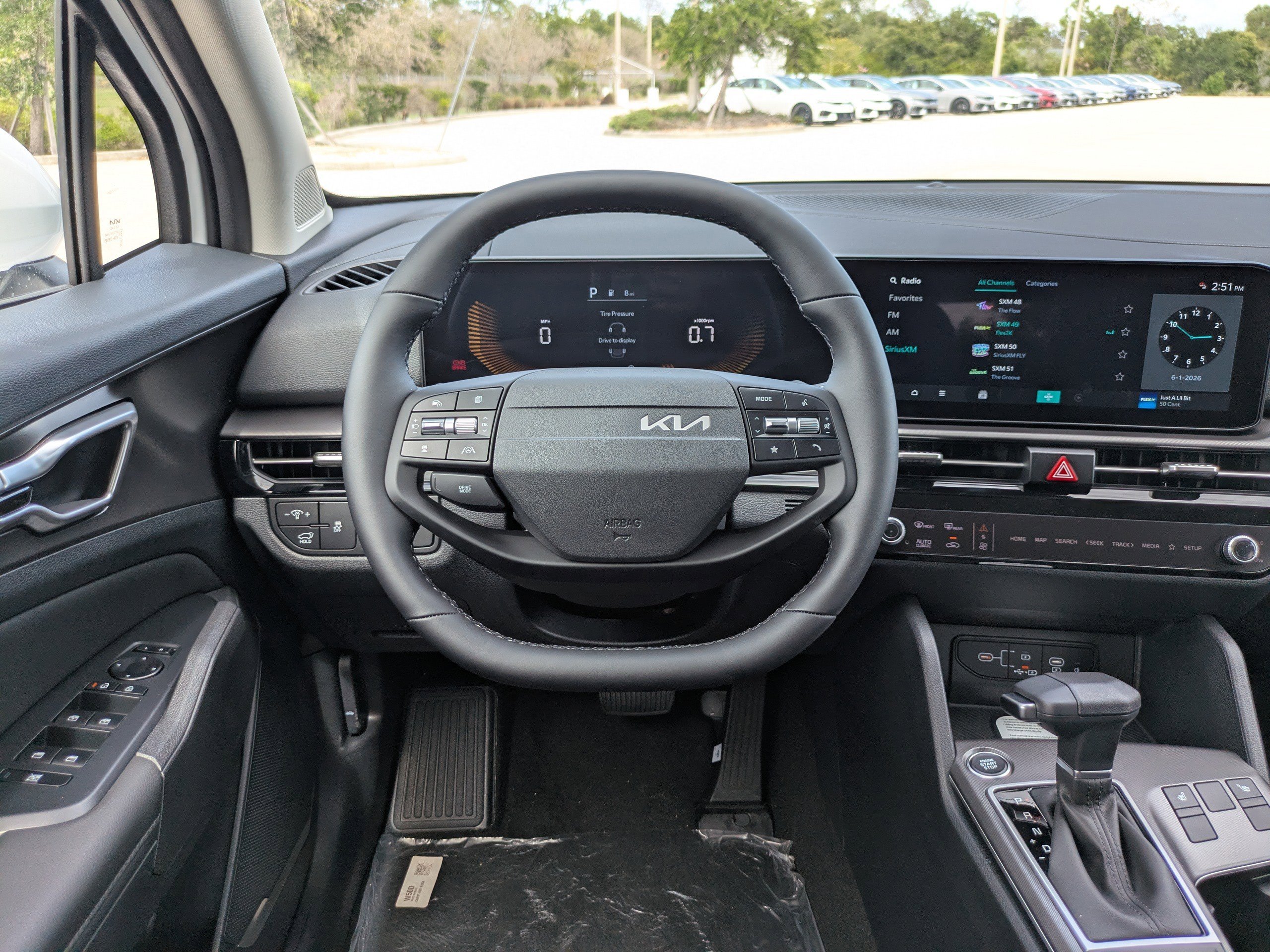 New 2026 Glacial White Pearl Kia EX image 19