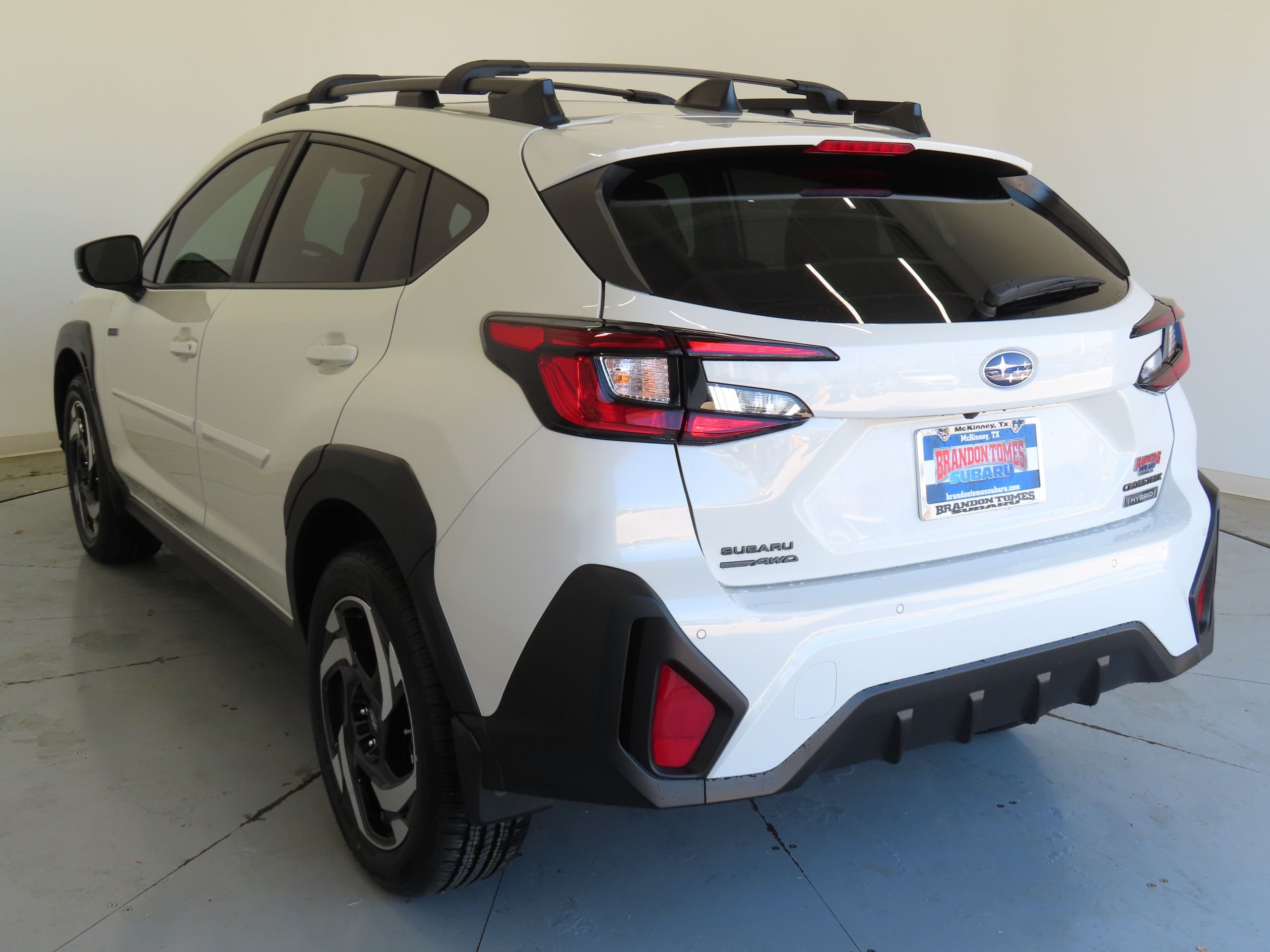 New 2026 CRYSTAL WHITE PEARL Subaru Limited Hybrid image 6