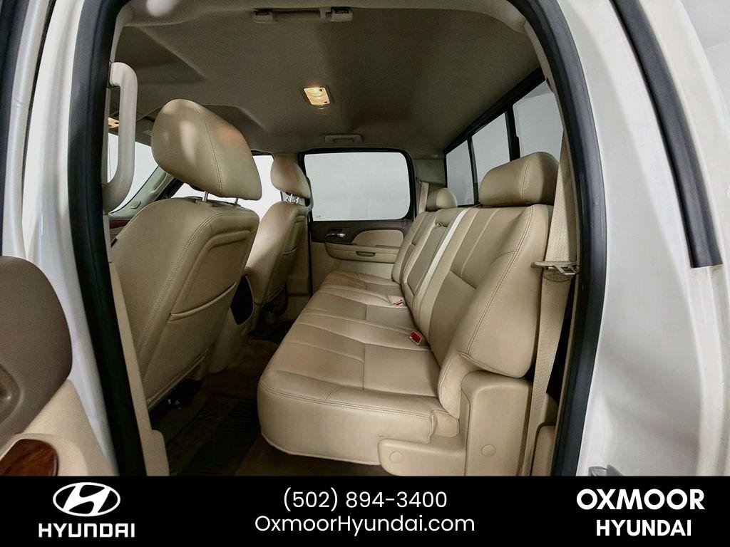 Used 2012 White Diamond Tricoat GMC SLT image 23