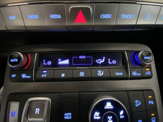 Used 2022 Green Hyundai Calligraphy image 19
