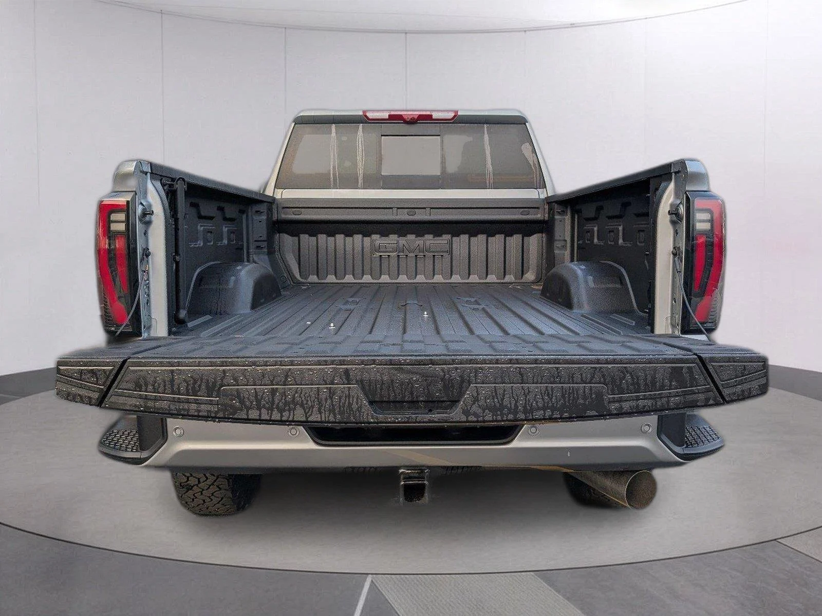 New 2026 Sterling Metallic GMC AT4 image 5