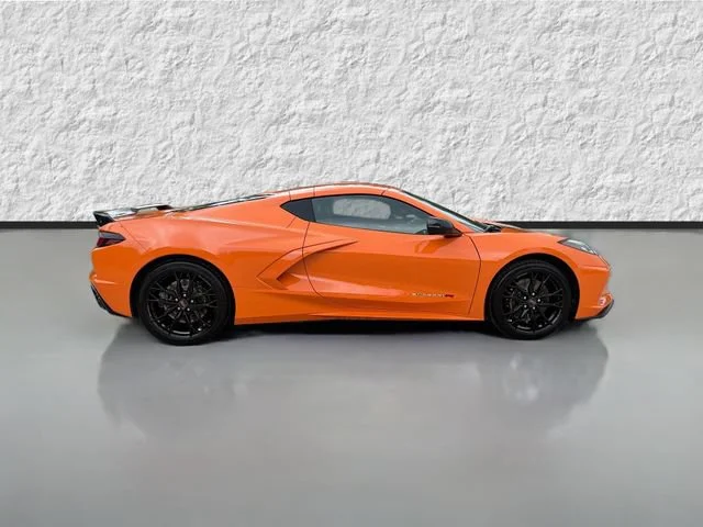 Used 2023 Amplify Orange Tintcoat Chevrolet 3LT image 2