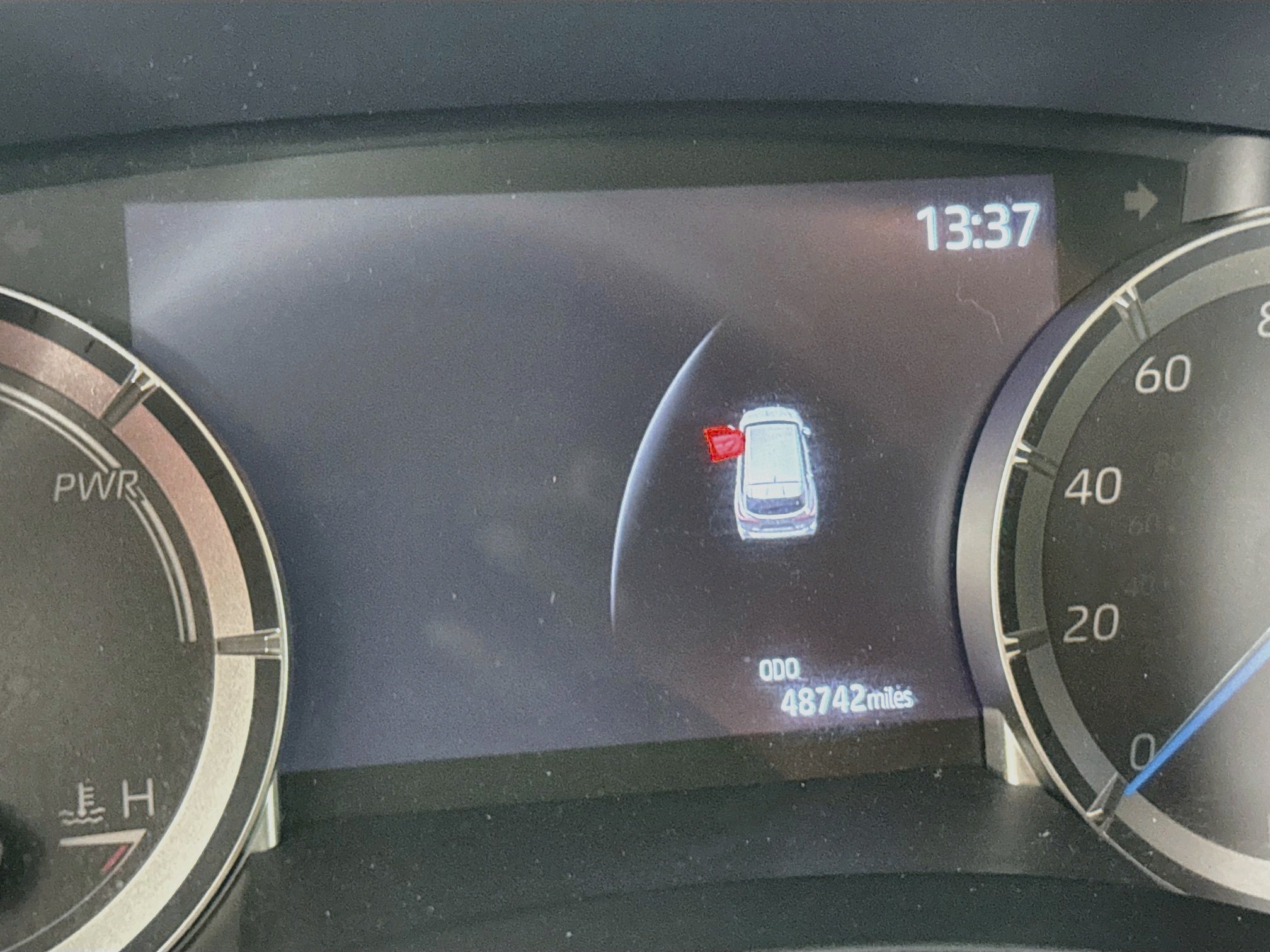Used 2023 Wind Chill Pearl Toyota Hybrid Bronze Edition image 12