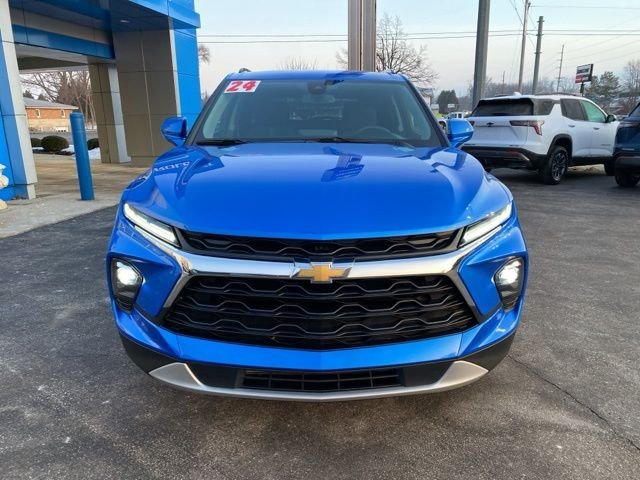 Used 2024 Blue Chevrolet LT image 8
