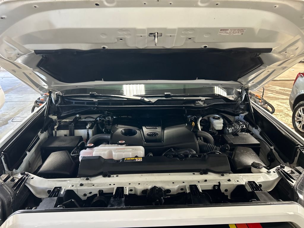 Used 2025 White Toyota SR5 image 9