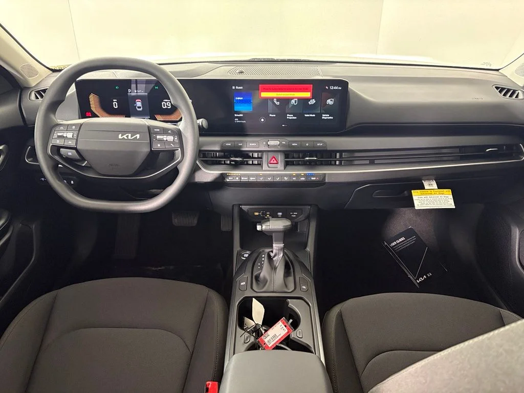 New 2026 Snow White Pearl Kia LXS image 38