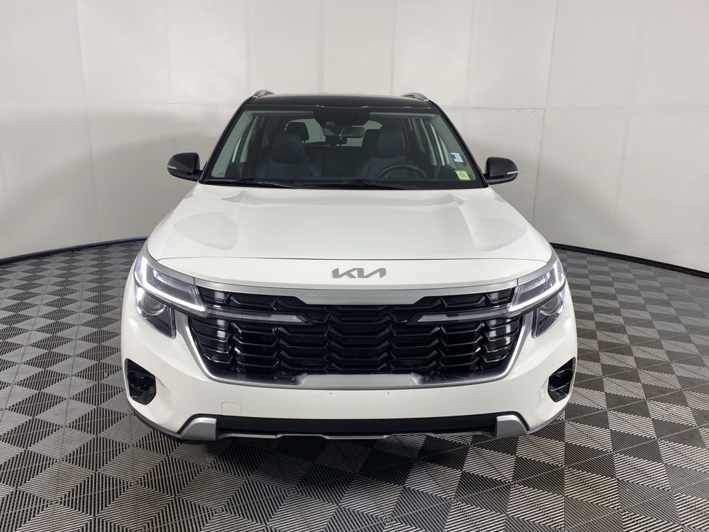 Used 2026 White Kia S image 8