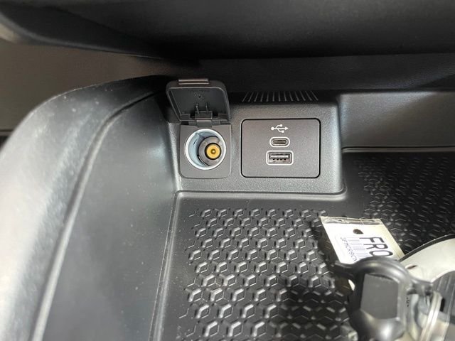 New 2026 Carbonized Gray Metallic Ford Outer Banks® image 32