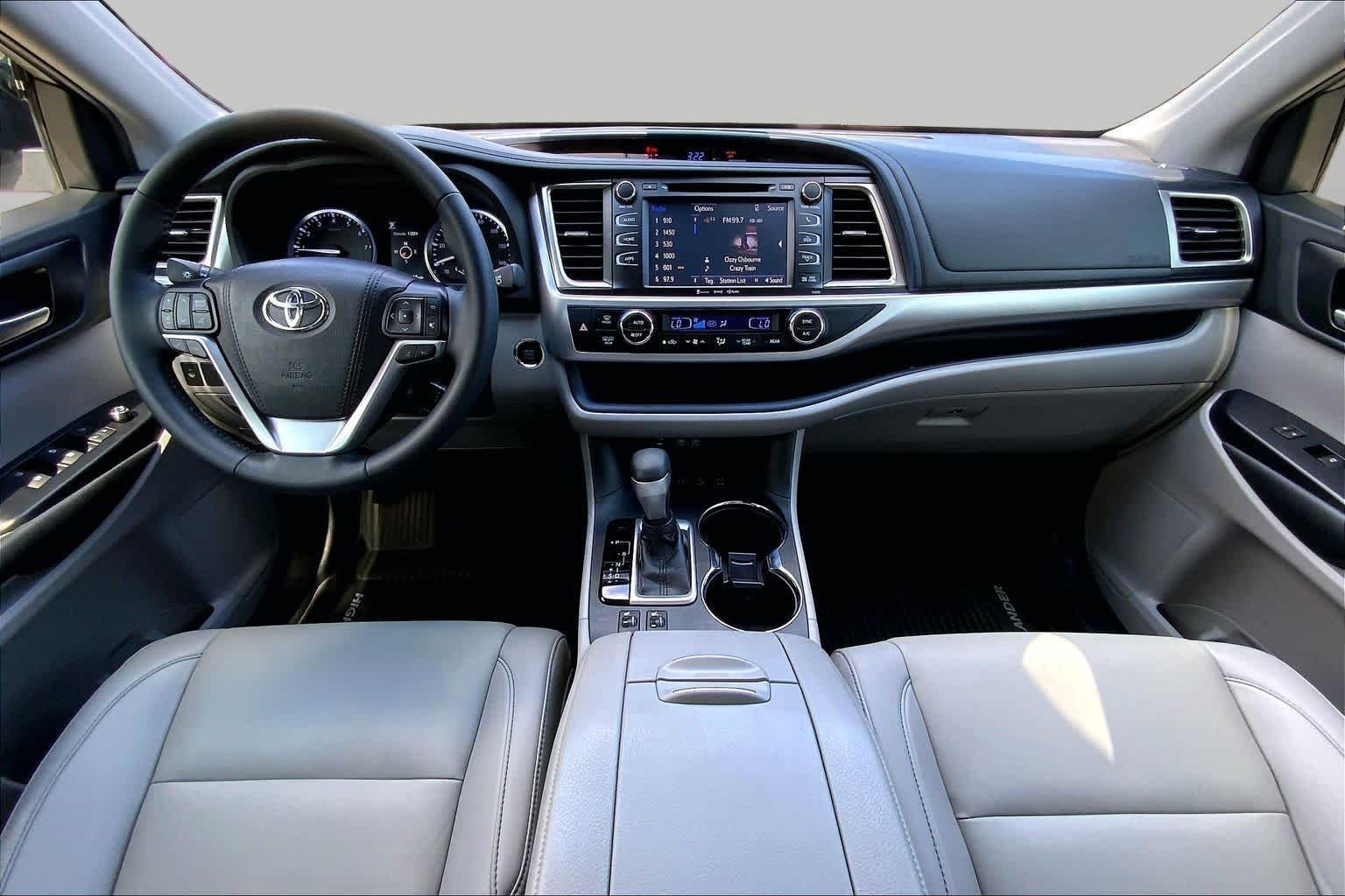 Used 2019 Celestial Silver Metallic Toyota XLE image 16