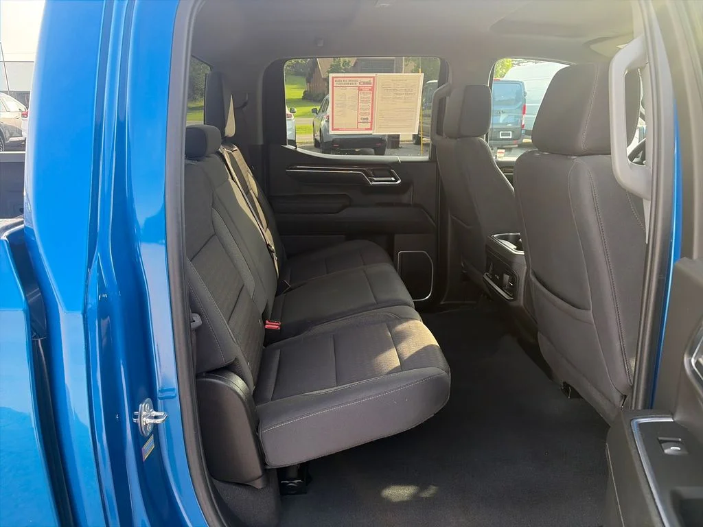 Used 2024 Blue Chevrolet LT image 39