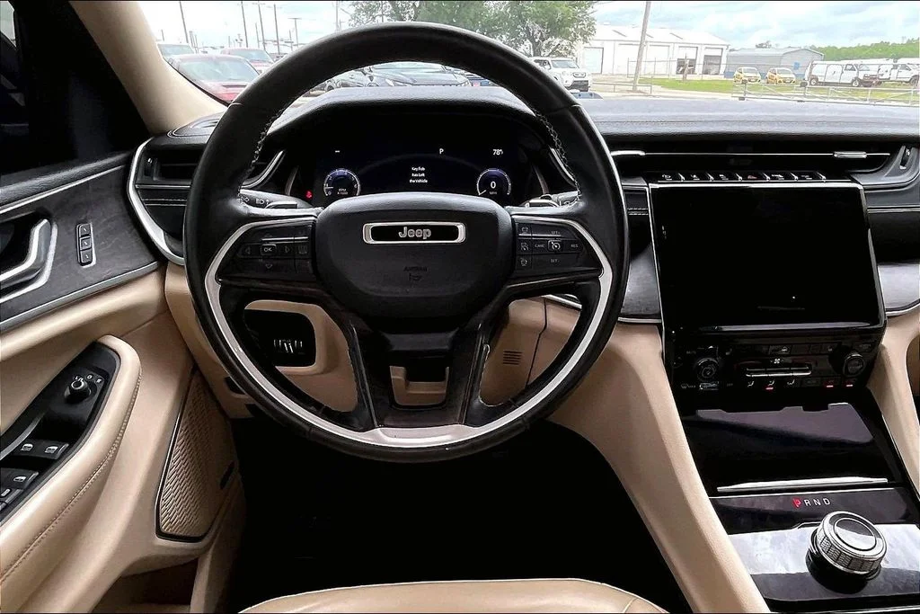 Used 2021 Red Jeep Limited image 8