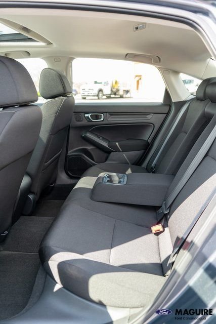 Used 2022  Honda EX image 11