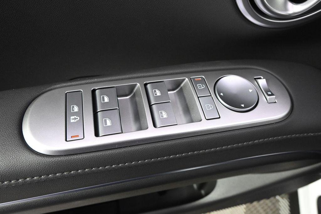 New 2026 White Pearl Hyundai SEL AWD image 23