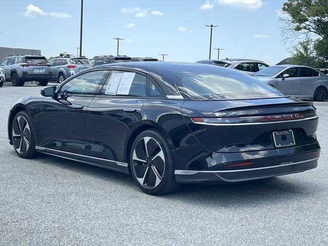 Used 2024  Lucid Touring image 11