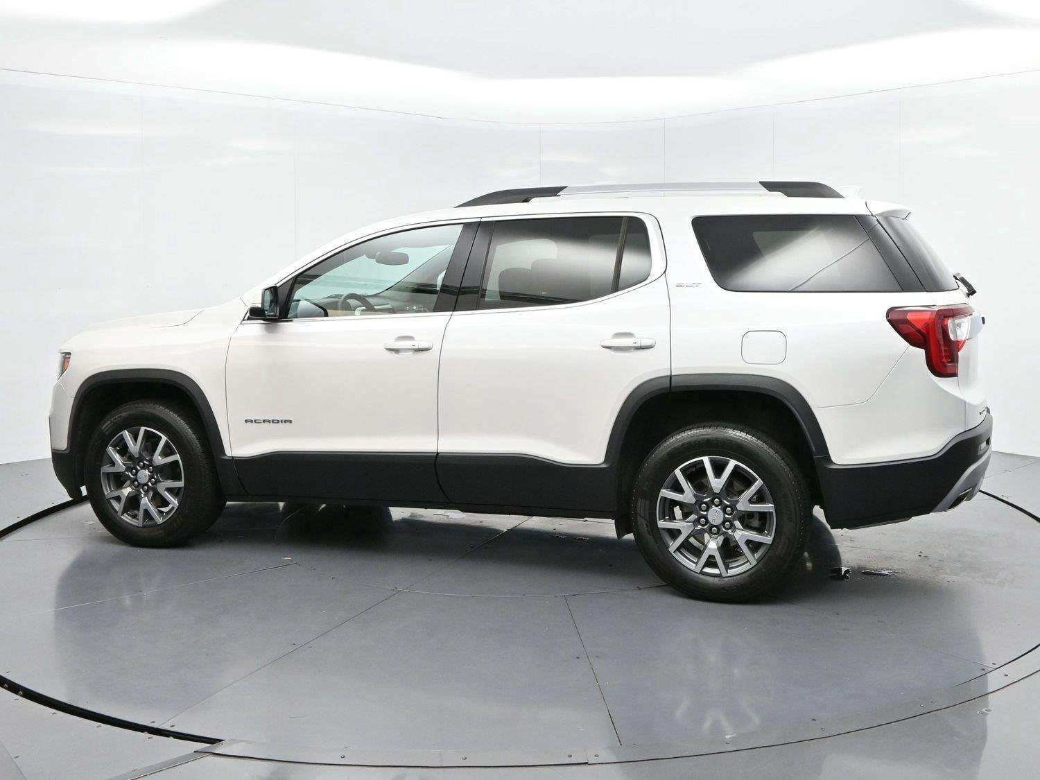 Used 2023 WHITE FROST TRICOAT GMC SLT image 4