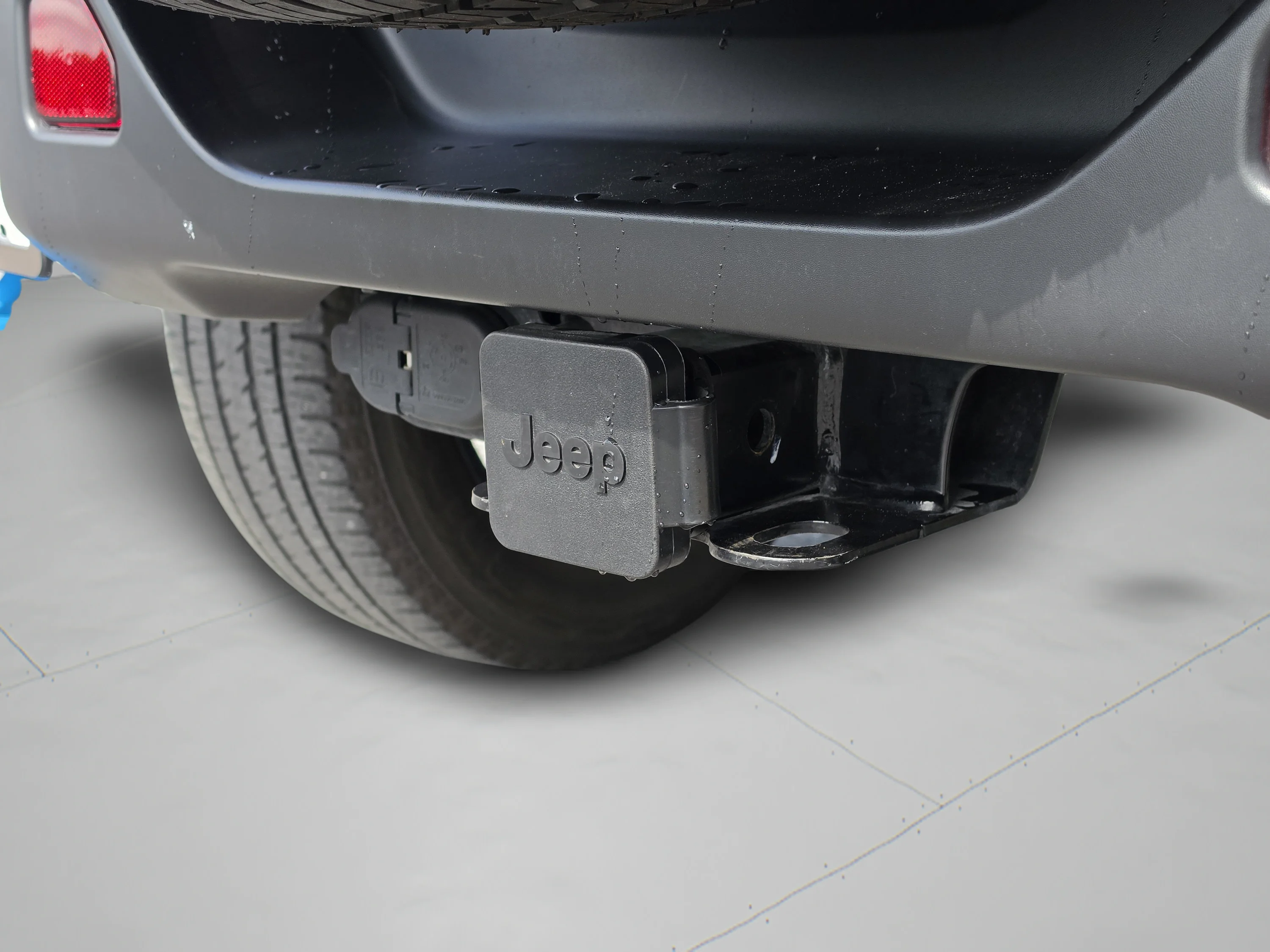 Used 2023 Sting-Gray Clearcoat Jeep Sahara image 18